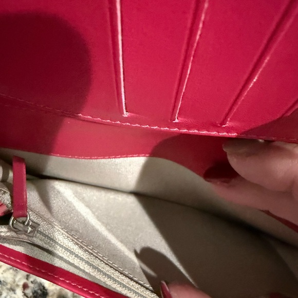 Dark Pink Chanel Wallet, Excellent condition. Cert. Posh HQ. Hologram intact - Picture 3 of 5
